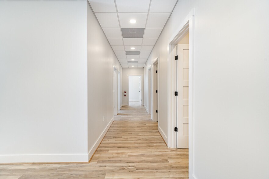 More Photos Of 9124 Courthouse Rd, Spotsylvania Office For Lease