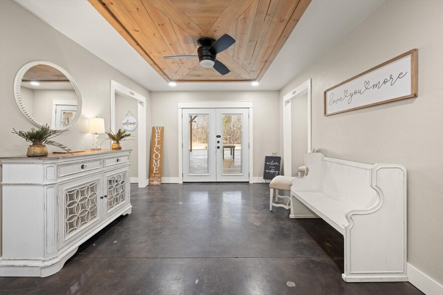 More Photos Of 18186 State Highway 74B, Washington Specialty For Sale