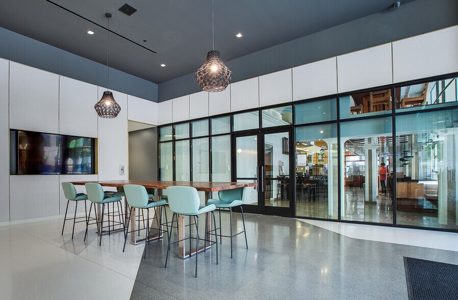 More Photos Of 505 N Brand Blvd, Glendale Office For Lease