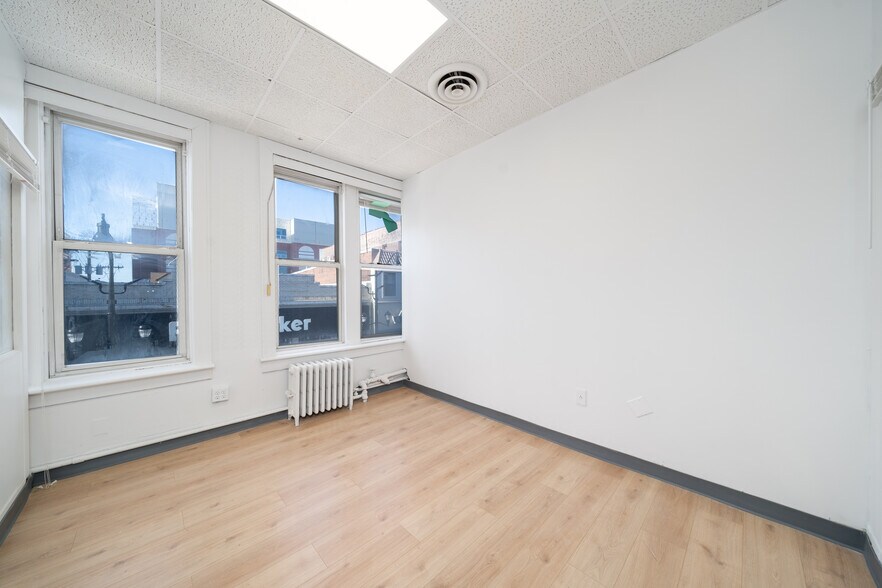 More Photos Of 3600 Bergenline Ave, Union City Storefront Retail Office For Lease