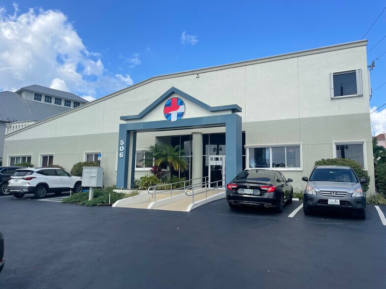 More Photos Of 506 SW Federal Hwy, Stuart Medical For Lease