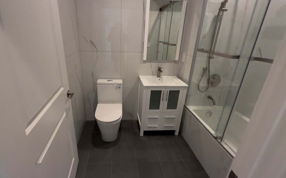 More Photos Of 1239 Forest Hill Rd, Staten Island Apartments For Sale