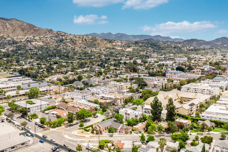 More Photos Of 632 W Stocker St, Glendale Religious Facility For Sale