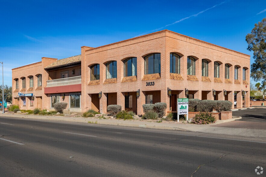 More Photos Of 2033 E Speedway Blvd, Tucson Office For Lease