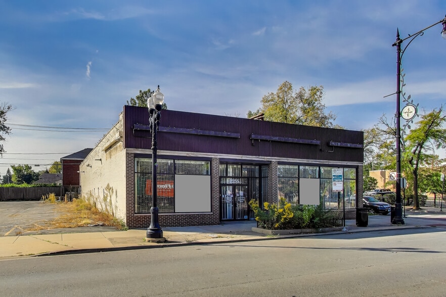 Primary Photo Of 2255 W 95th St, Chicago Freestanding For Lease
