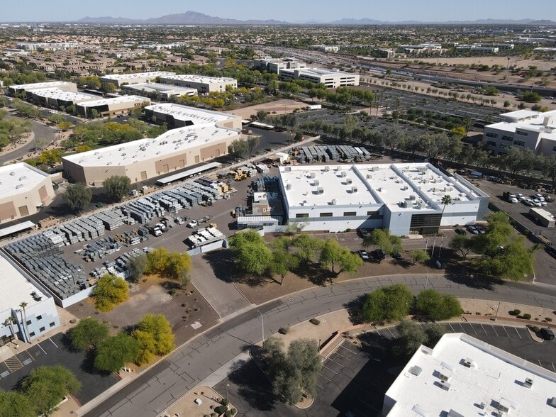 More Photos Of 323 S Bracken Ln, Chandler Manufacturing For Lease