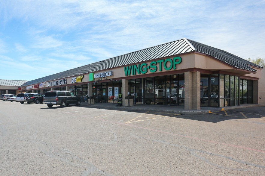 More Photos Of 3300-3510 E Interstate 40, Amarillo Storefront For Lease