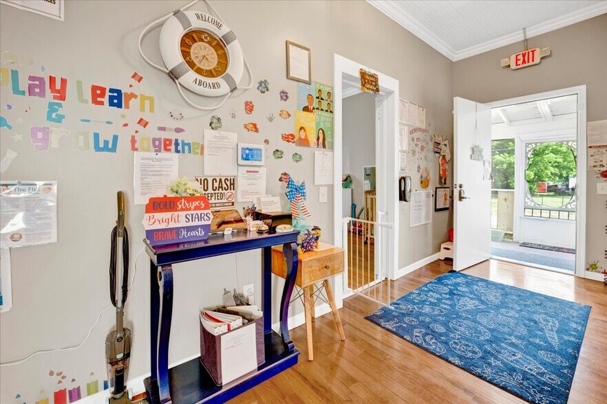 More Photos Of 607 12th Ave SW, Alabaster Specialty For Sale
