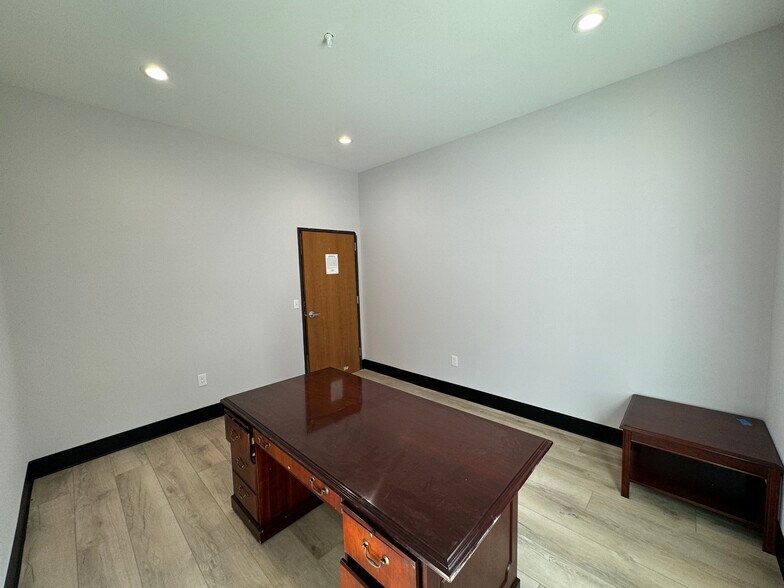 More Photos Of 61 Toto Creek Park Rd, Dawsonville Warehouse For Sale
