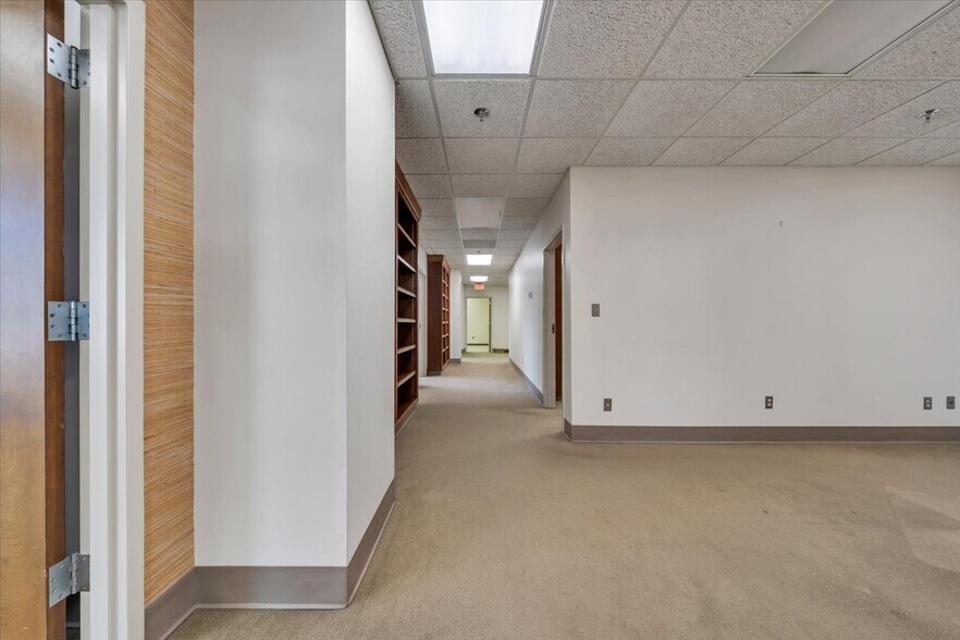 More Photos Of 202-204 S Jefferson St SE, Roanoke Office For Sale