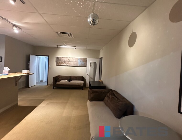 More Photos Of 1303 Chemical St, Dallas Warehouse For Lease