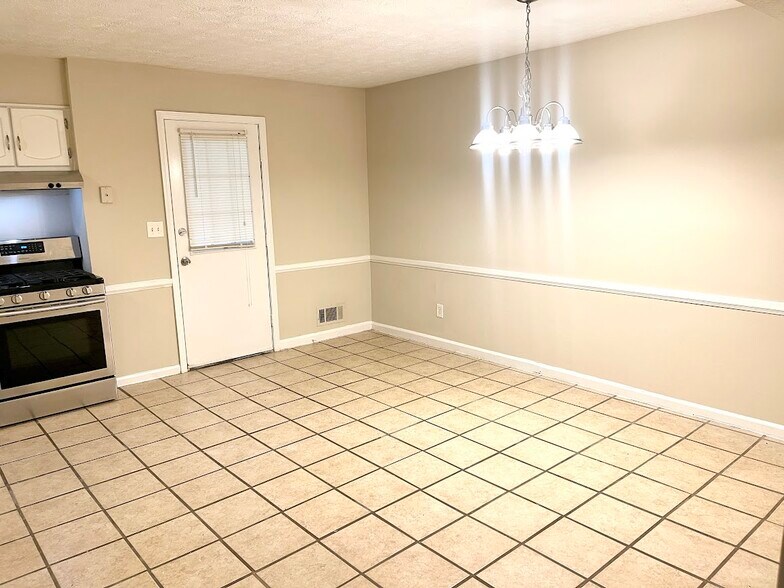 More Photos Of 2611 Golfview Ter SE, Conyers Multifamily For Sale