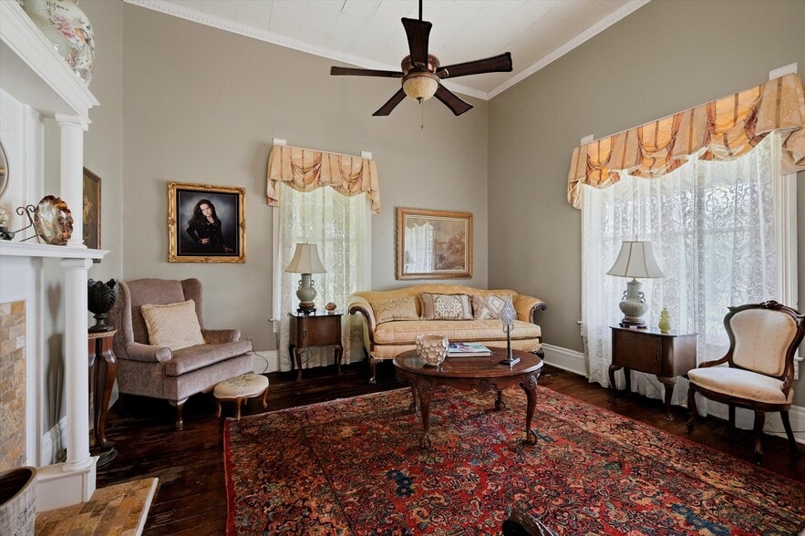 More Photos Of 202 E Main St, Celina Flex For Sale