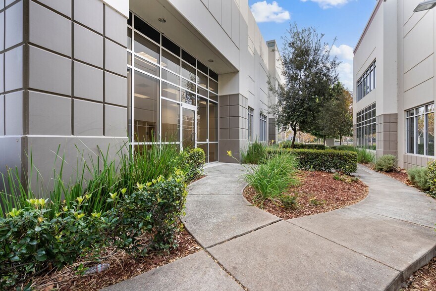 More Photos Of 809-837 Corporate Way, Fremont Office For Sale