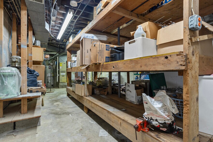 More Photos Of 114 E Lincoln Ave, Mc Donald Storefront For Lease