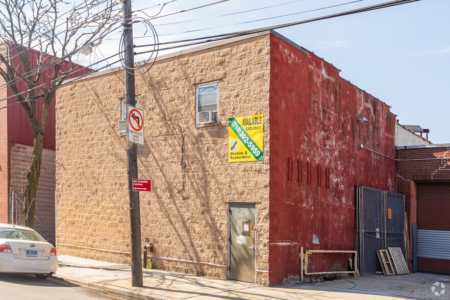 Primary Photo Of 9512 150th St, Jamaica Warehouse For Lease
