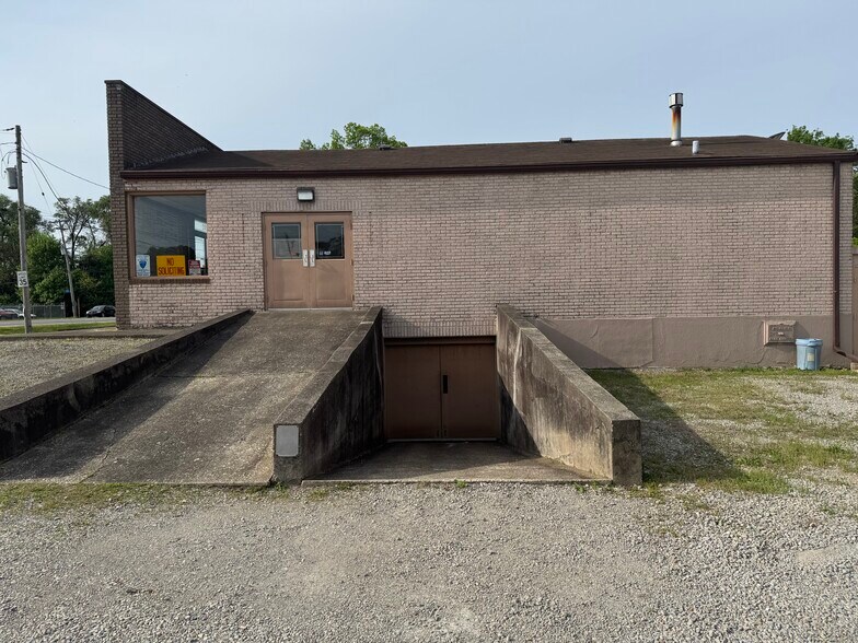 More Photos Of 3002 Dixie Hwy, Louisville General Retail For Sale