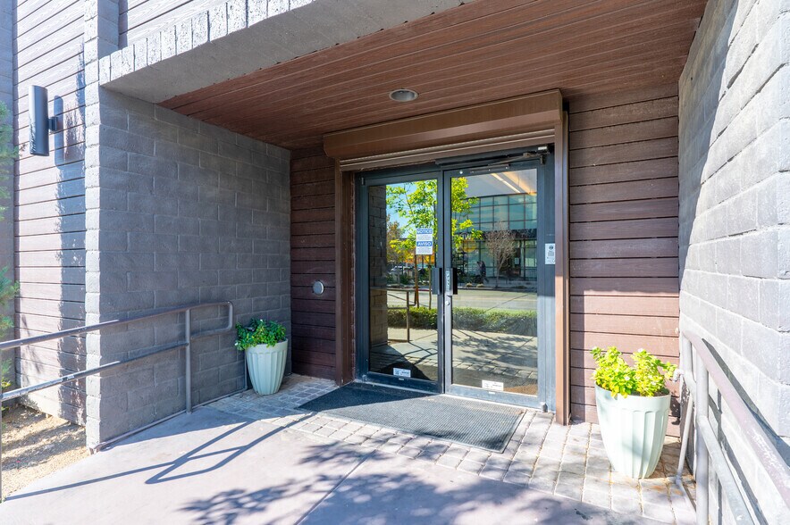 More Photos Of 530 S 6th St, Las Vegas Office For Lease