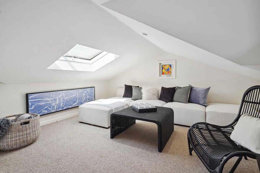 More Photos Of 931-939 Ocean Ave, Del Mar Apartments For Sale