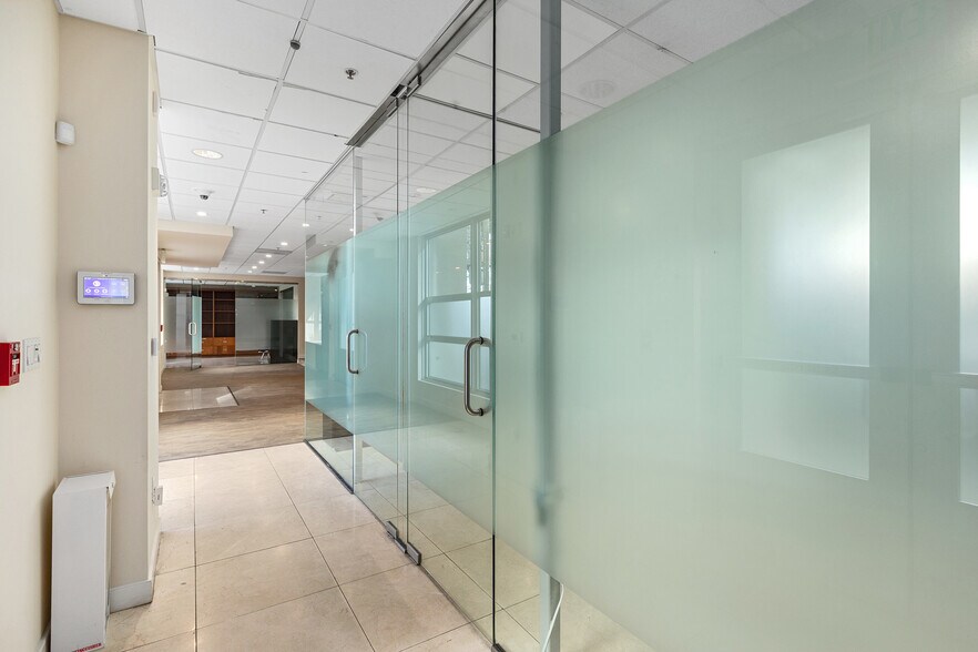 More Photos Of 400 Beale St, San Francisco Apartments For Sale