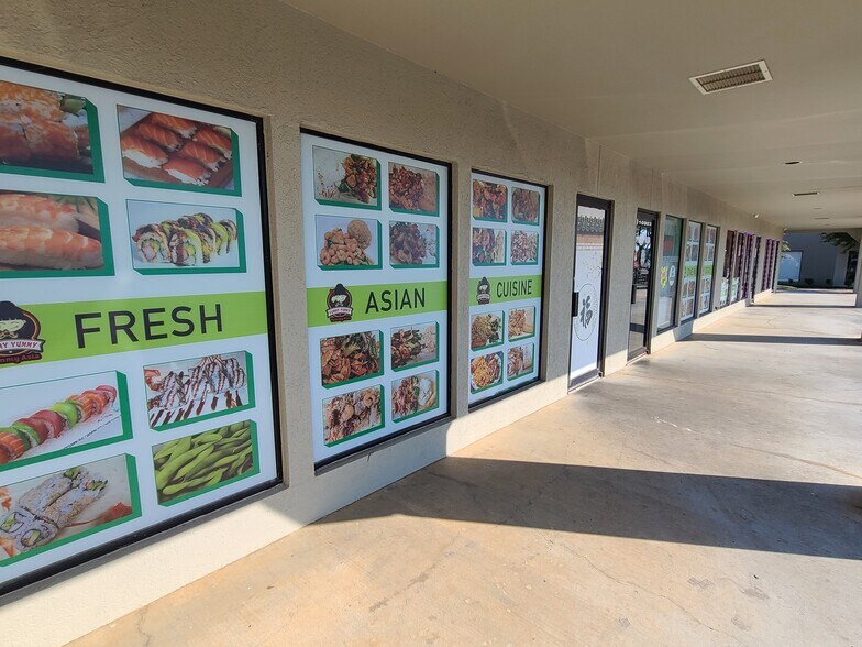 More Photos Of 11001-11013 S Memorial Dr, Tulsa Unknown For Lease