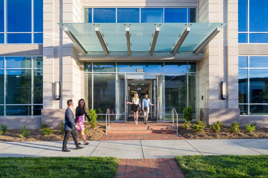 More Photos Of 6325 Ardrey Kell Rd, Charlotte Office For Lease