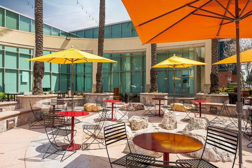 More Photos Of 190 W Center Street Promenade, Anaheim Freestanding For Sale