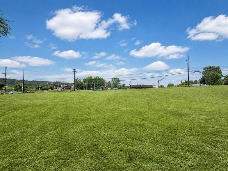 More Photos Of 2042 Wager Rd, Erie Land For Sale
