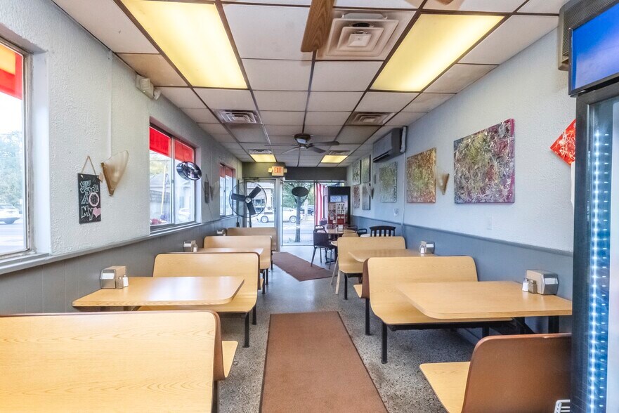 More Photos Of 180 Broadway, Port Ewen Storefront Retail Office For Sale