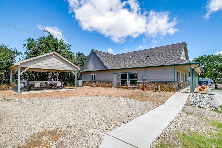 More Photos Of 4620 Kennedale New Hope Rd, Fort Worth Manufactured Housing Mobile Home Park For Sale