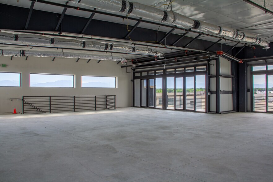 More Photos Of 1360 Horizon Ave, Lafayette Warehouse For Sale