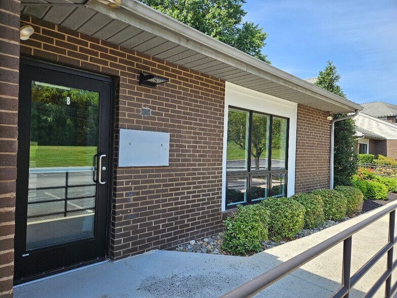Primary Photo Of 1450 E Boot Rd, West Chester Medical For Lease