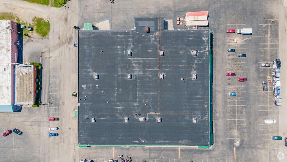 More Photos Of 195-205 E Leffel Ln, Springfield Freestanding For Lease