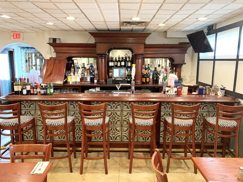 More Photos Of 993 Pleasant Valley Way, West Orange Restaurant For Sale