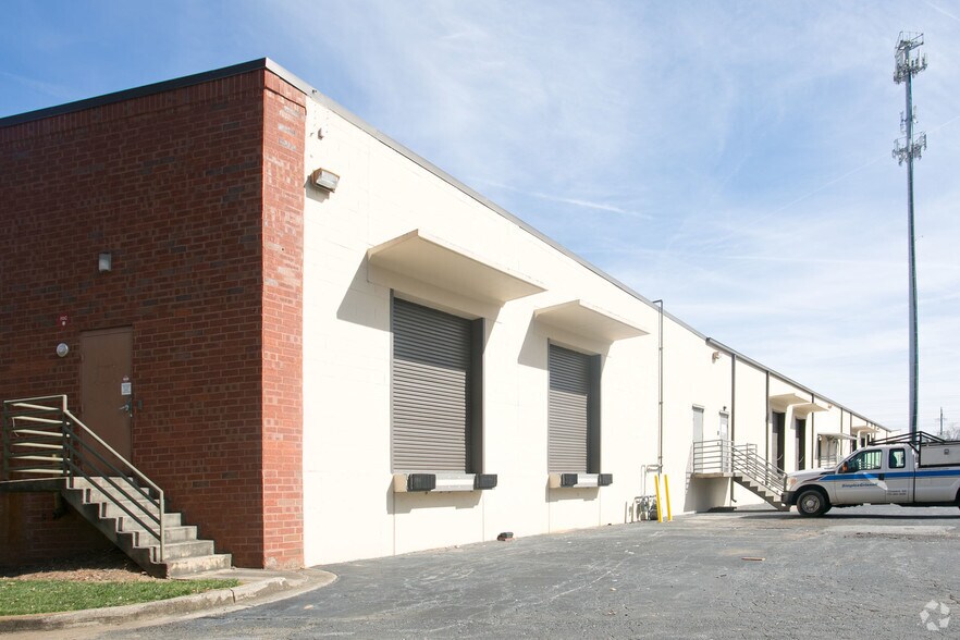 More Photos Of 3980 DeKalb Technology Pky, Atlanta Light Distribution For Lease