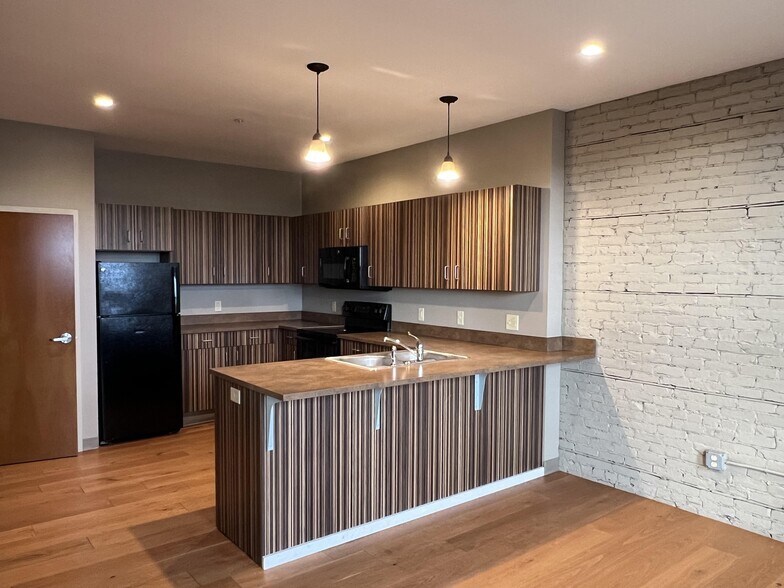 More Photos Of 511-527 State St, Rochester Multifamily For Sale