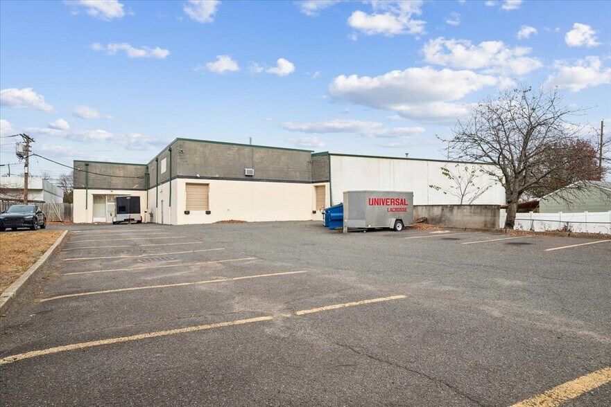 More Photos Of 906 Us Highway 22, Somerville Light Distribution For Lease