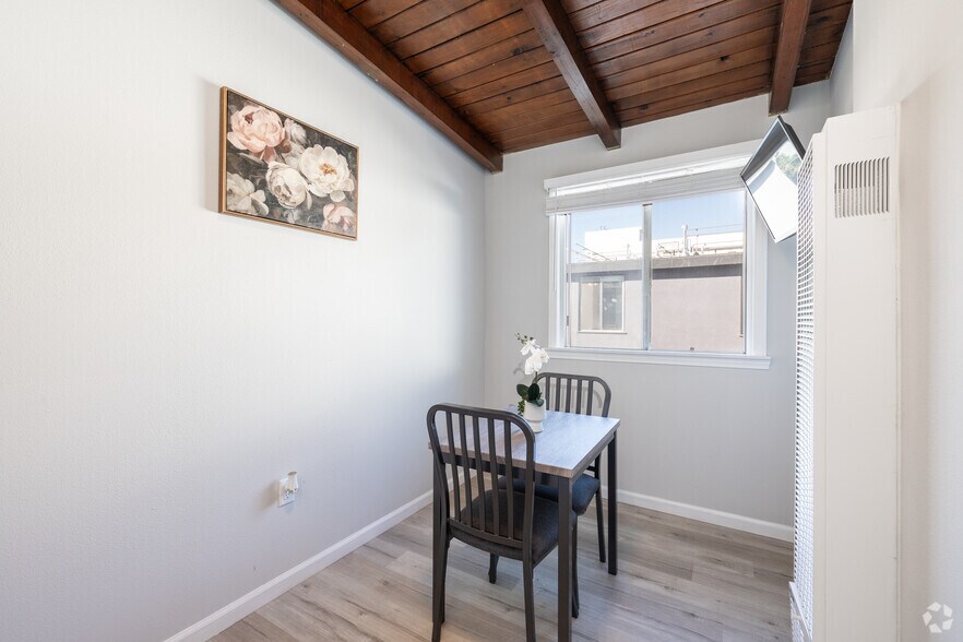More Photos Of 1864 Cordova St, Los Angeles Apartments For Sale