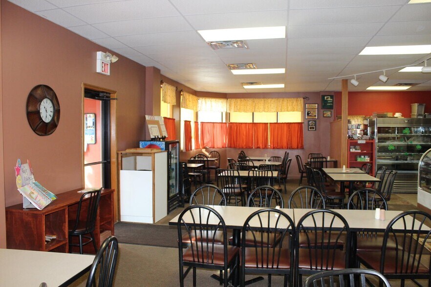 More Photos Of 511 E Main St, Saint Henry Freestanding For Sale