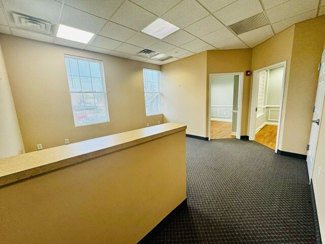 More Photos Of 42 E Main St, Freehold Medical For Lease
