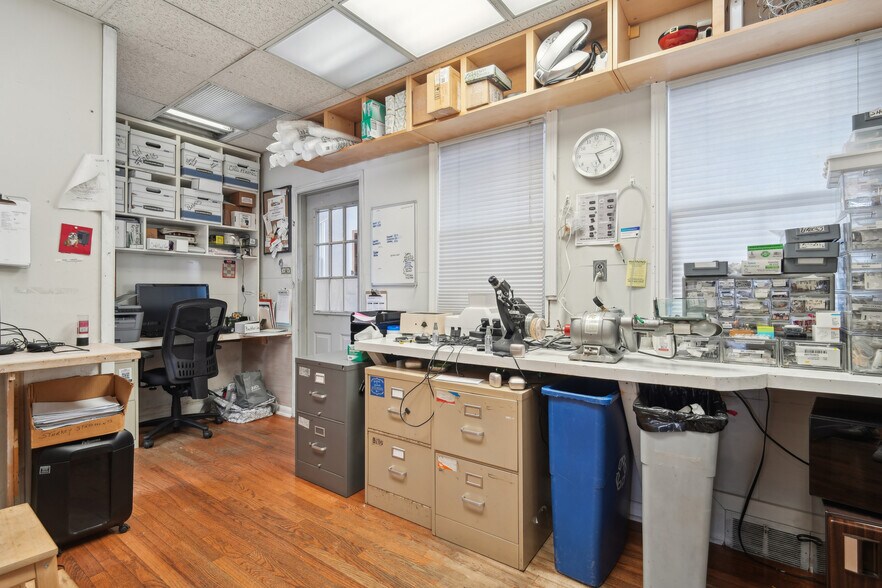 More Photos Of 393 Millburn Ave, Millburn Office Residential For Lease