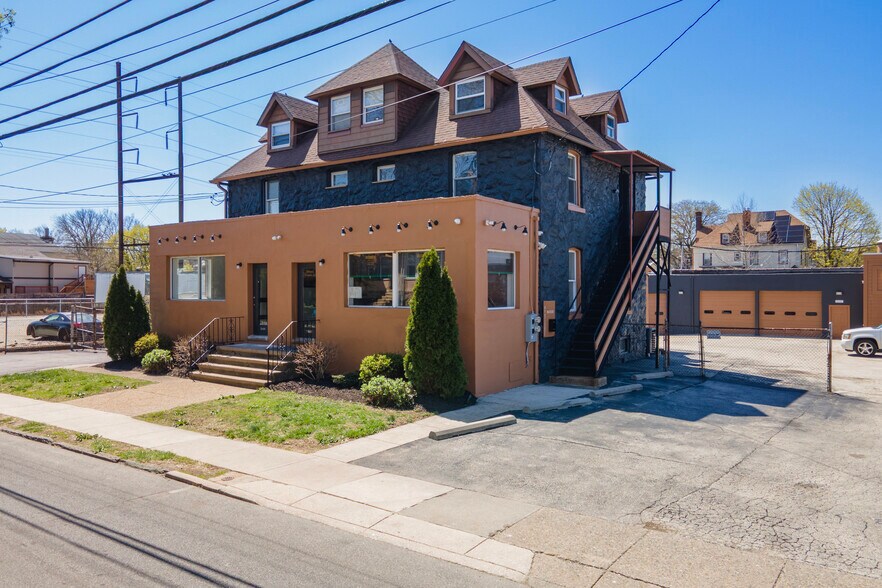 More Photos Of 14-16 S Wycombe Ave, Lansdowne Auto Repair For Sale