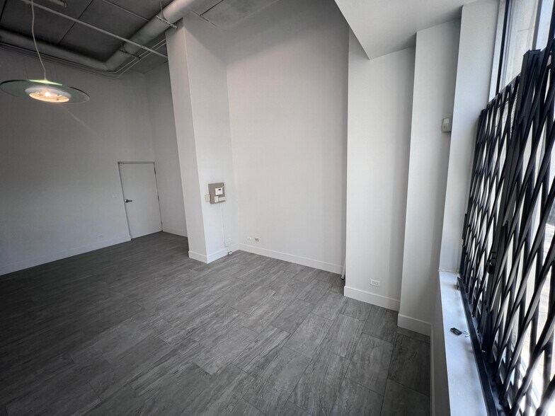 More Photos Of 291 N Union Ave, Chicago Apartments For Sale