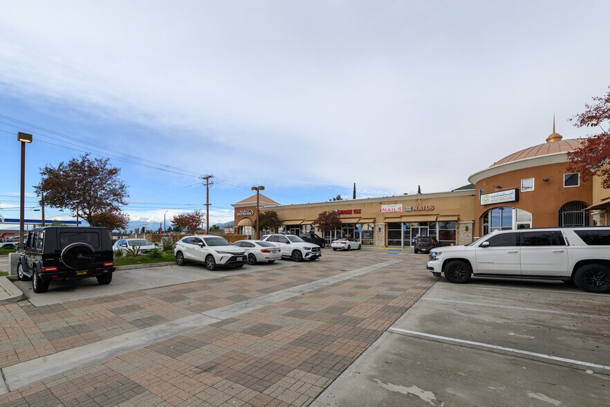 More Photos Of 3644-3694 E Highland Ave, Highland General Retail For Sale