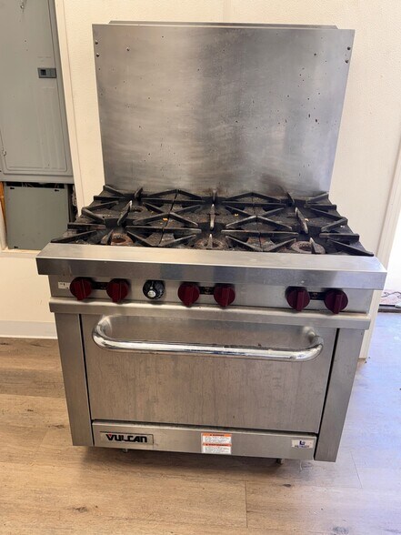 More Photos Of 1830 4th St, Peru Storefront Retail Residential For Sale