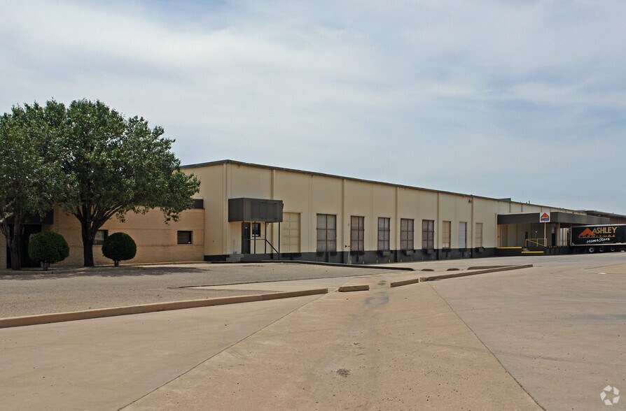 More Photos Of 500 E 50th St, Lubbock Office For Lease