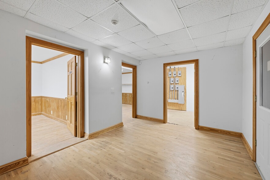 More Photos Of 966 Greensboro Rd, Eatonton Flex For Lease