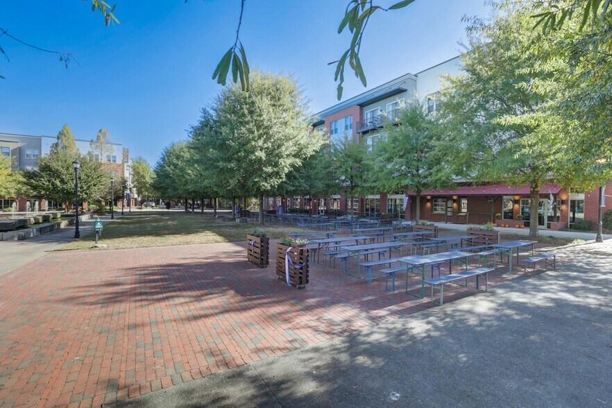 More Photos Of 325 Taylor St, Columbia Apartments For Lease