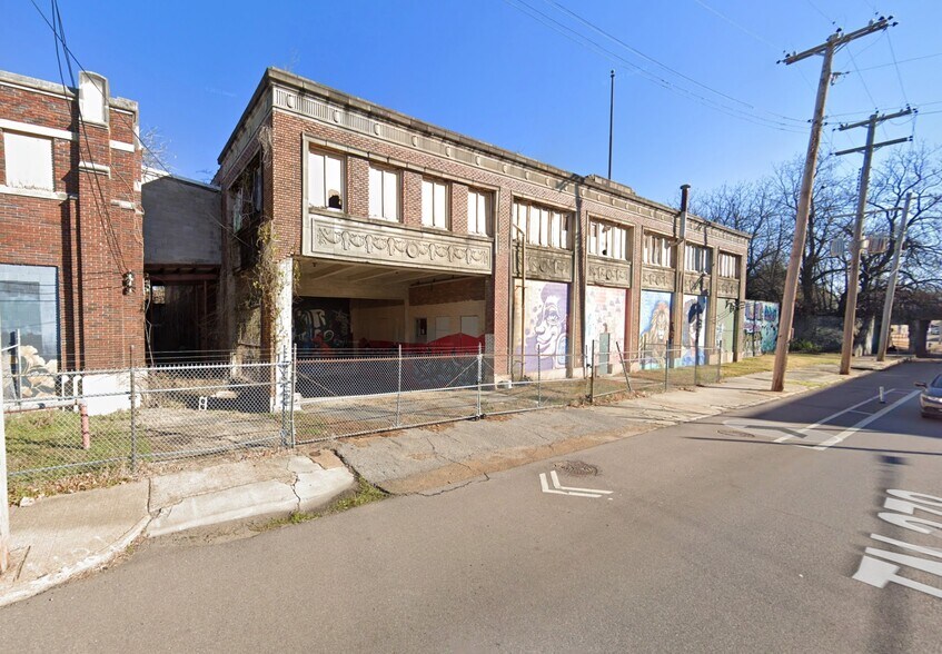 More Photos Of 690 Linden Ave, Memphis Warehouse For Sale