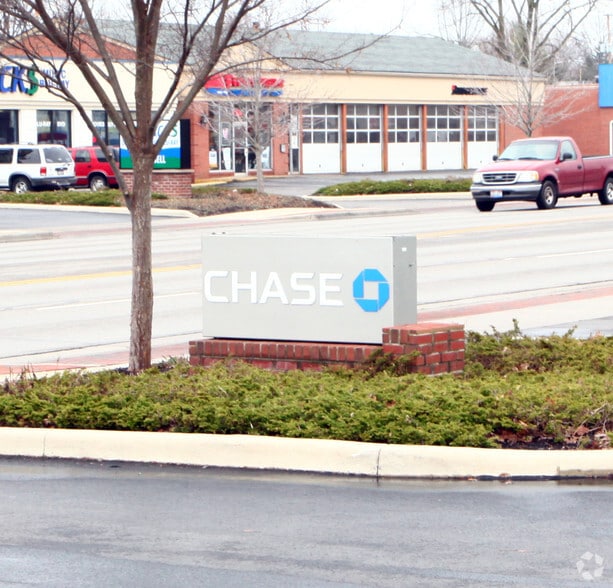 More Photos Of 7112 E Main St, Reynoldsburg Bank For Sale